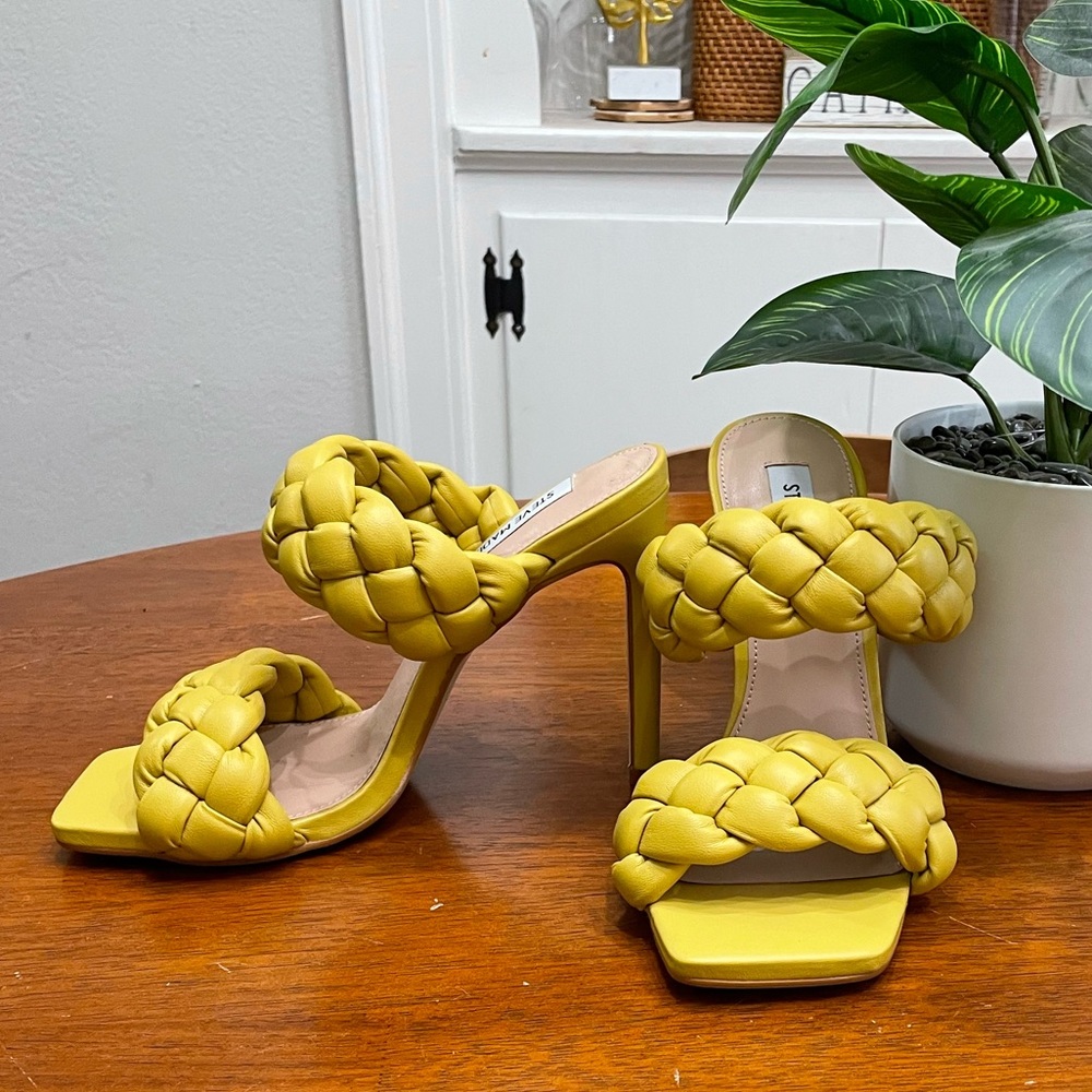 Steve Madden Kenley Citron High Heel Sandals / Mules